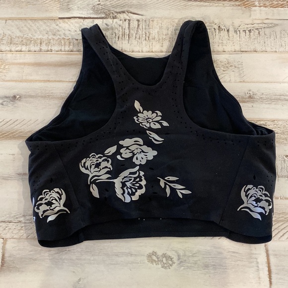 Athleta Conscience Crop Bra A-C Tank Silver Floral - Picture 3 of 3